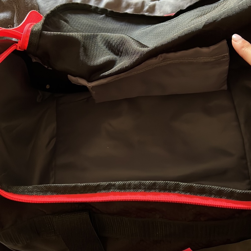 Adidas duffel bag - Picture 8 of 12
